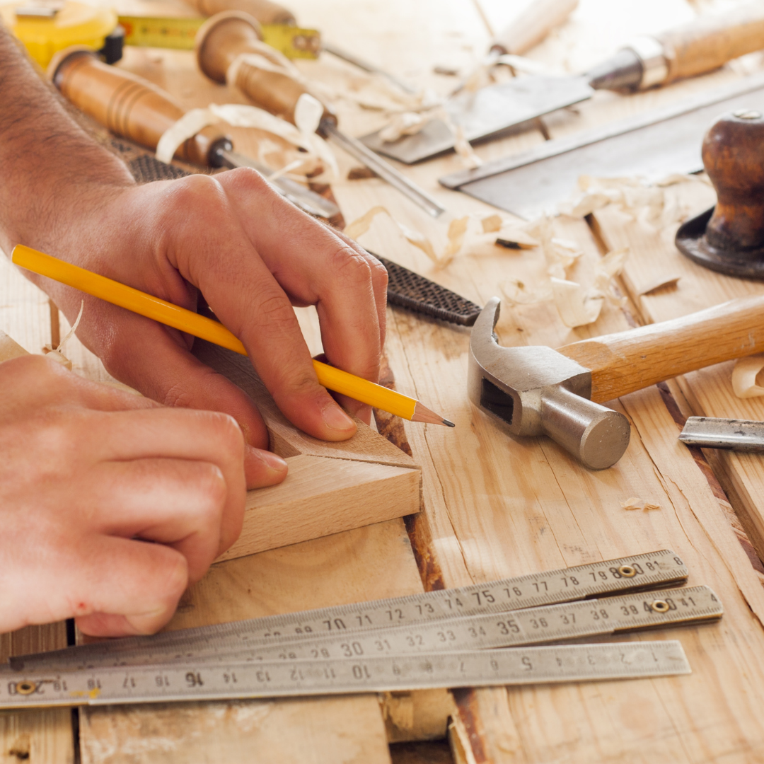 Checklist avant travaux : mesures, plans, délais, commandes, artisans (zéro stress)
