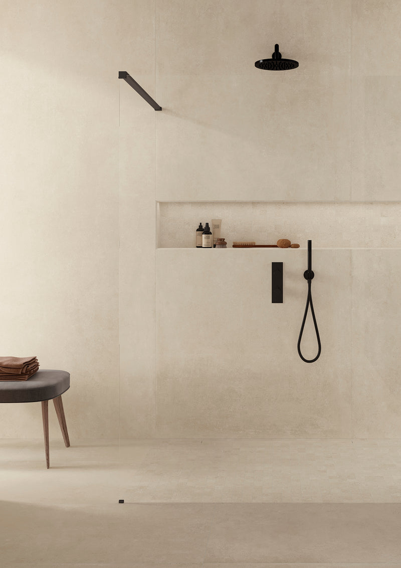 Petite salle de bains : les formats et couleurs qui agrandissent visuellement l’espace