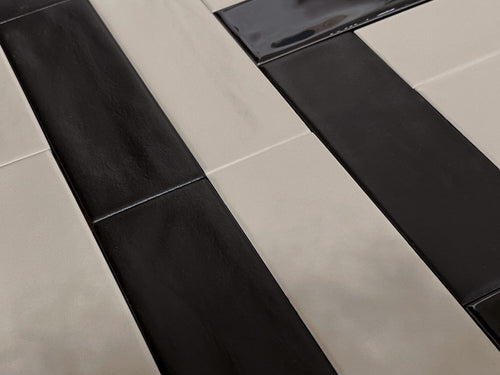 GLINT BLACK MATT 5x15 – 0.42 m²/colis
