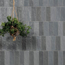 Riad Grey – Faïence murale grise brillante 6,50x20 cm