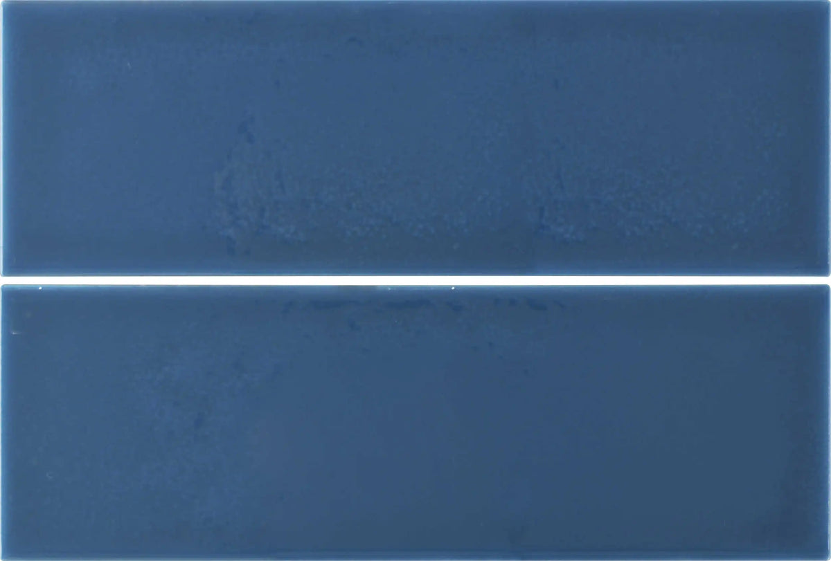 Faïence effet relief Hawaii Bleu Vallarta 7,5x22,5 cm – vue du carreau