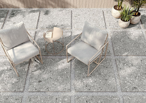 Dalle effet pierre Ceppo di Gre Natural 2 cm 90x90 cm - mise en situation