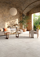 Dalle effet pierre Saint Michel Ivoire 2 cm 60x90 cm - mise en situation